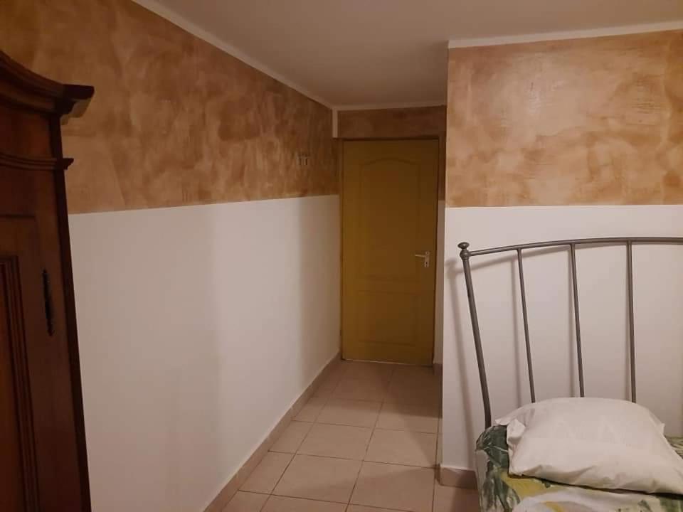 Alfredo Hostel 克拉奥华 外观 照片