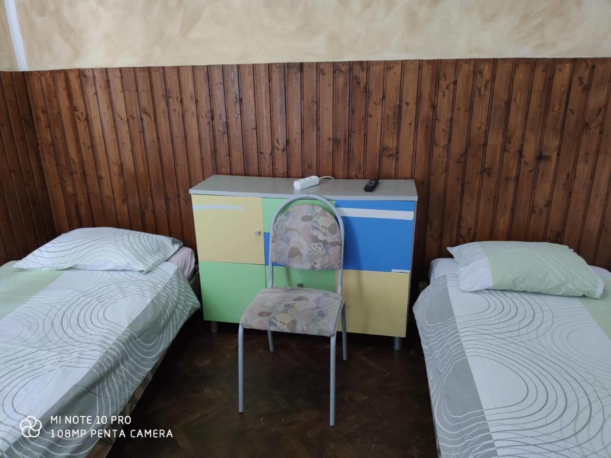 Alfredo Hostel 克拉奥华 外观 照片
