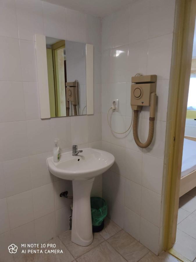 Alfredo Hostel 克拉奥华 外观 照片