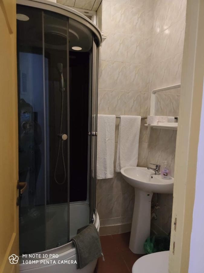 Alfredo Hostel 克拉奥华 外观 照片